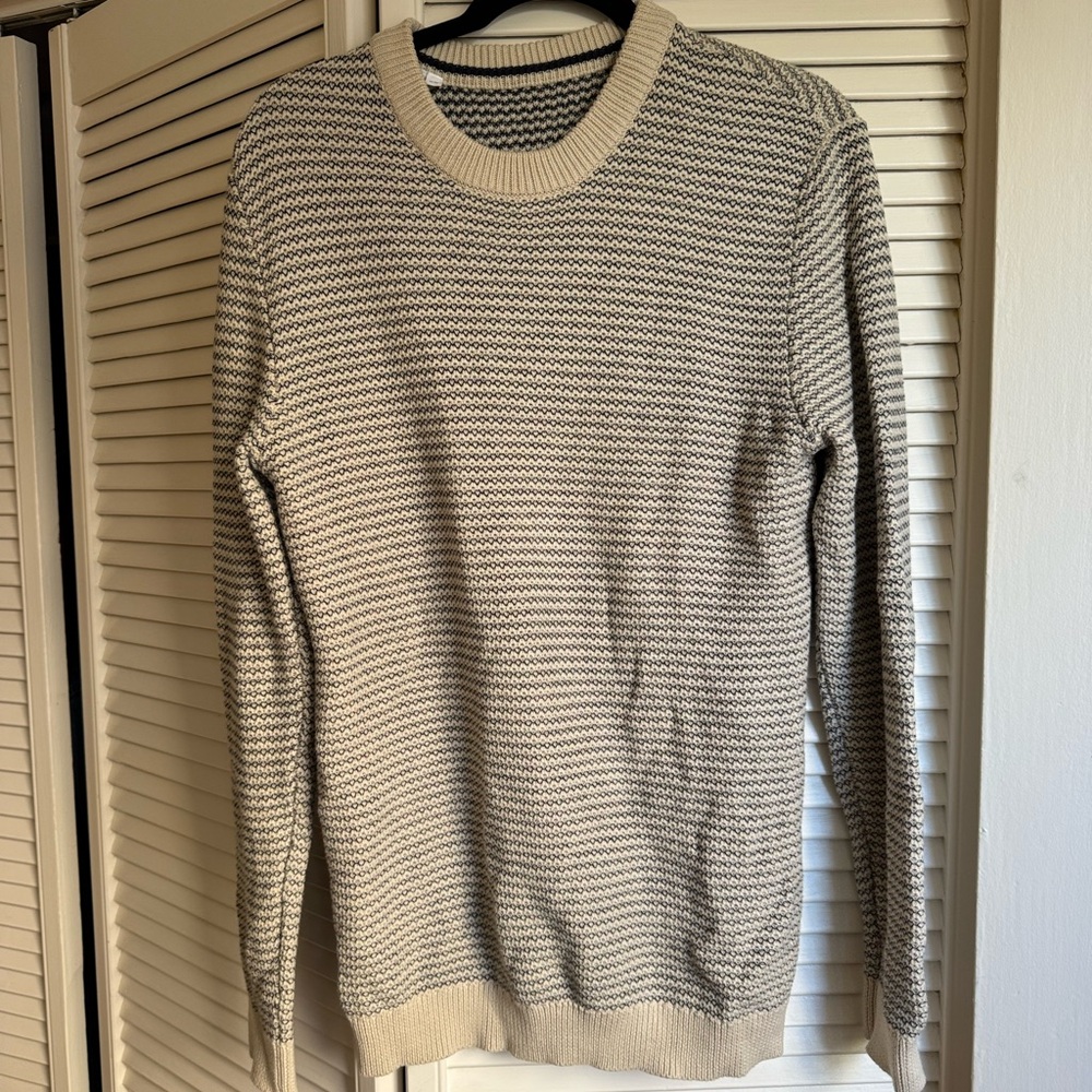 Men's Beige and Black Sweater